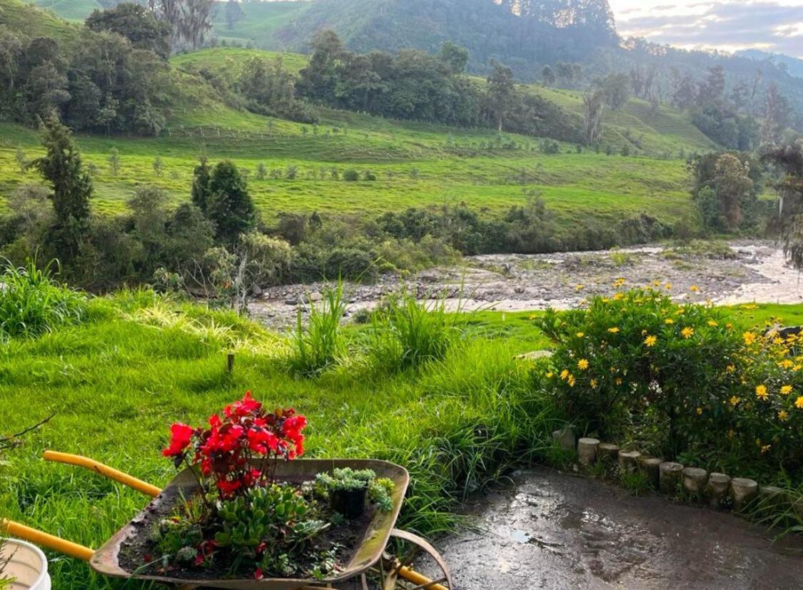 Alojamiento Con Vista Al Rio Y Paisajes Hermosos Villa Manizales Kültér fotó