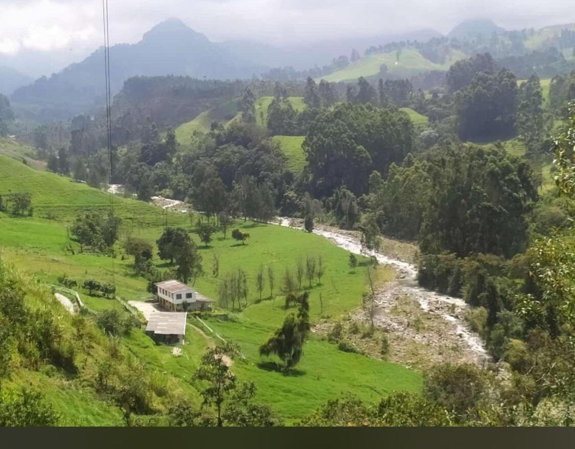 Alojamiento Con Vista Al Rio Y Paisajes Hermosos Villa Manizales Kültér fotó